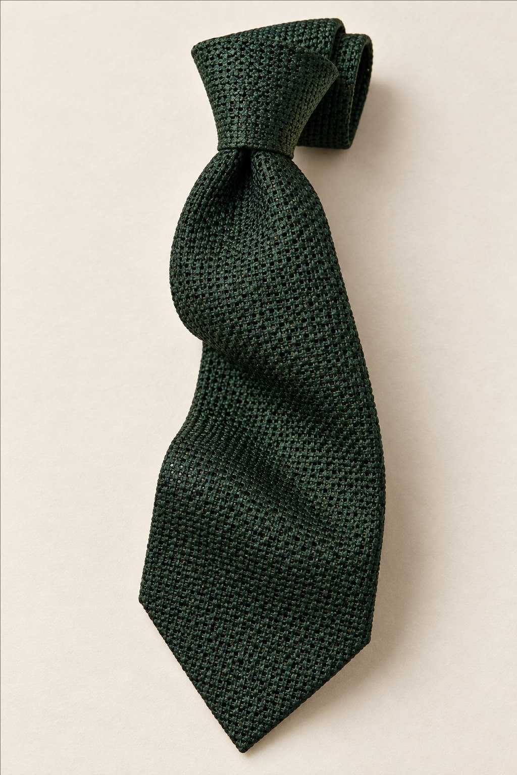 The Forest Grenadine Tie in Forest green — illustrated styling