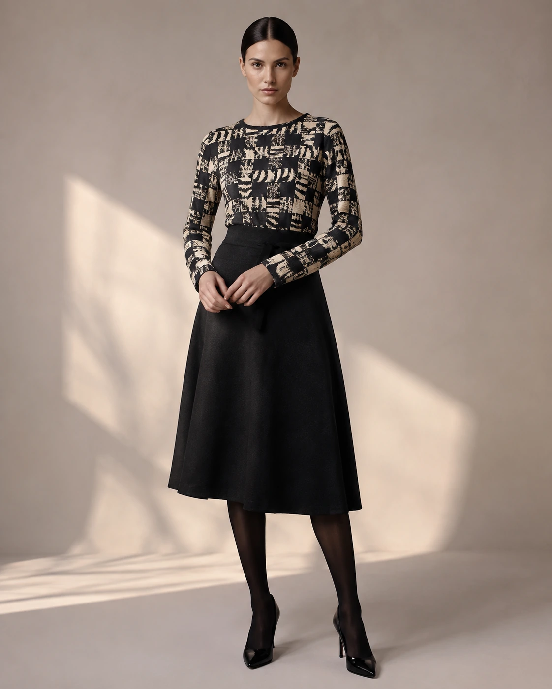 Women’s Skirt / 13 in Black — illustrated styling